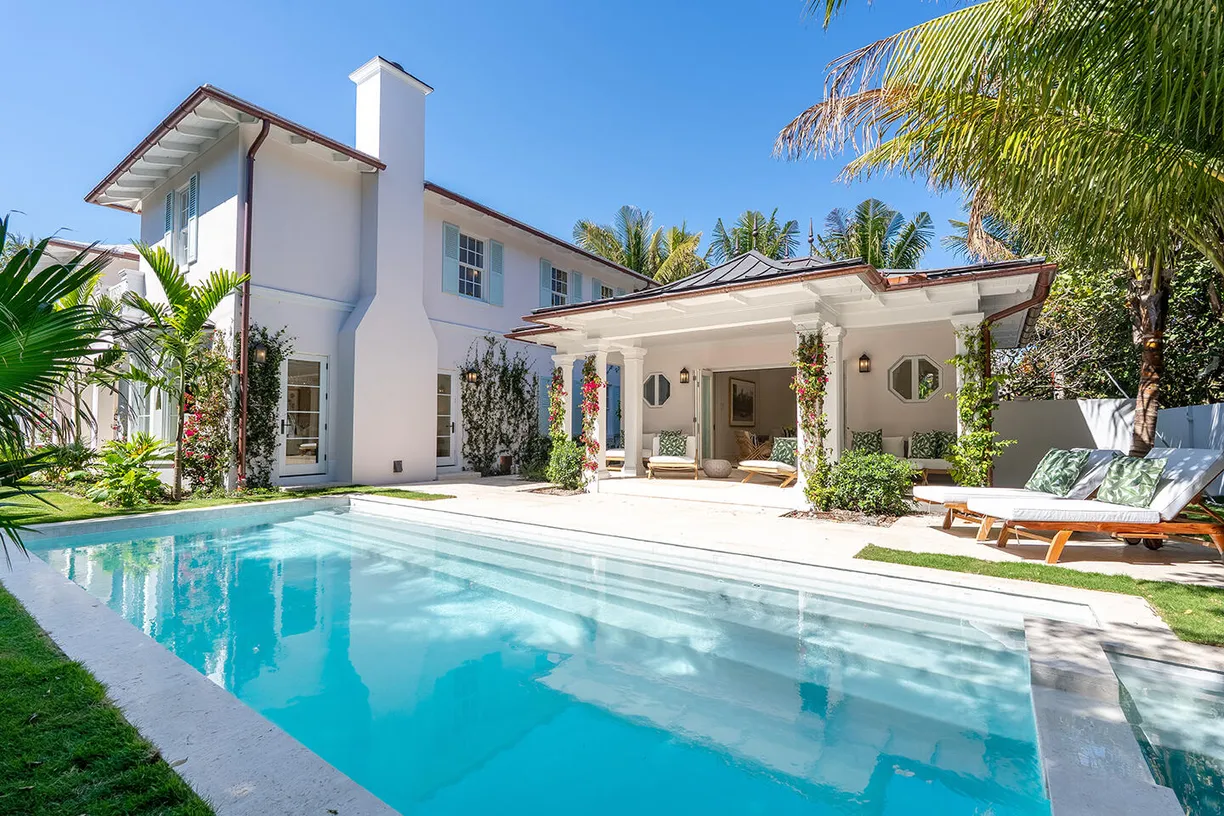 South Florida Real Estate | View 200 Bahama Lane | Listing