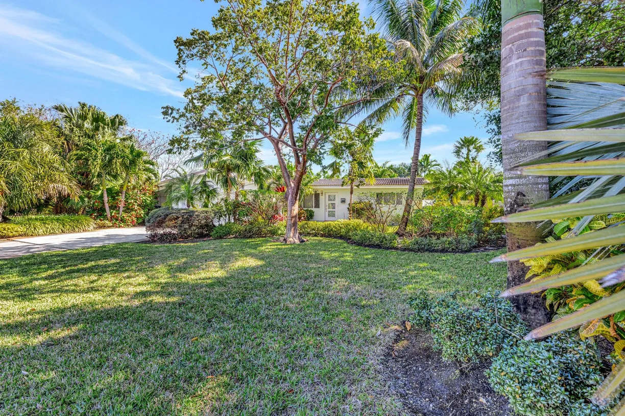 South Florida Real Estate | View 2724 NE 1st Avenue | 3 Beds, 2 Baths