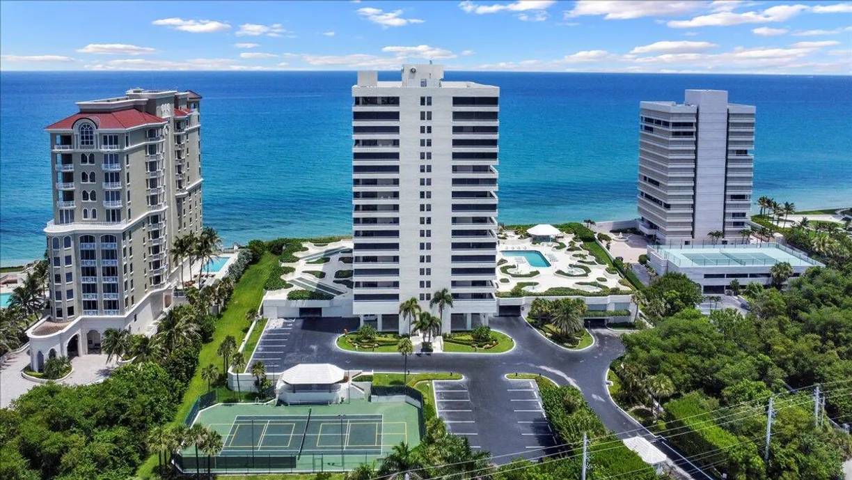 South Florida Real Estate | View 5280 SE N. Ocean Drive, 8e | 2 Beds, 2 Baths