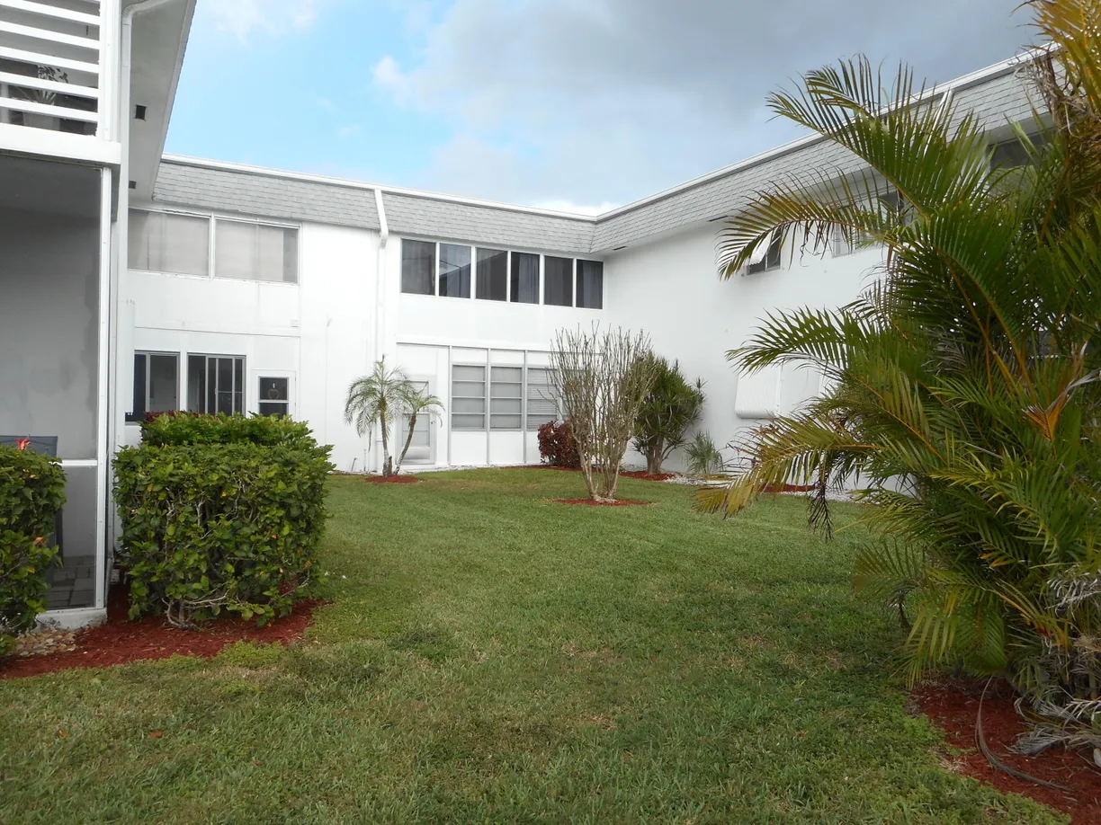 South Florida Real Estate | View 3322 Cynthia Lane, 106 | Listing