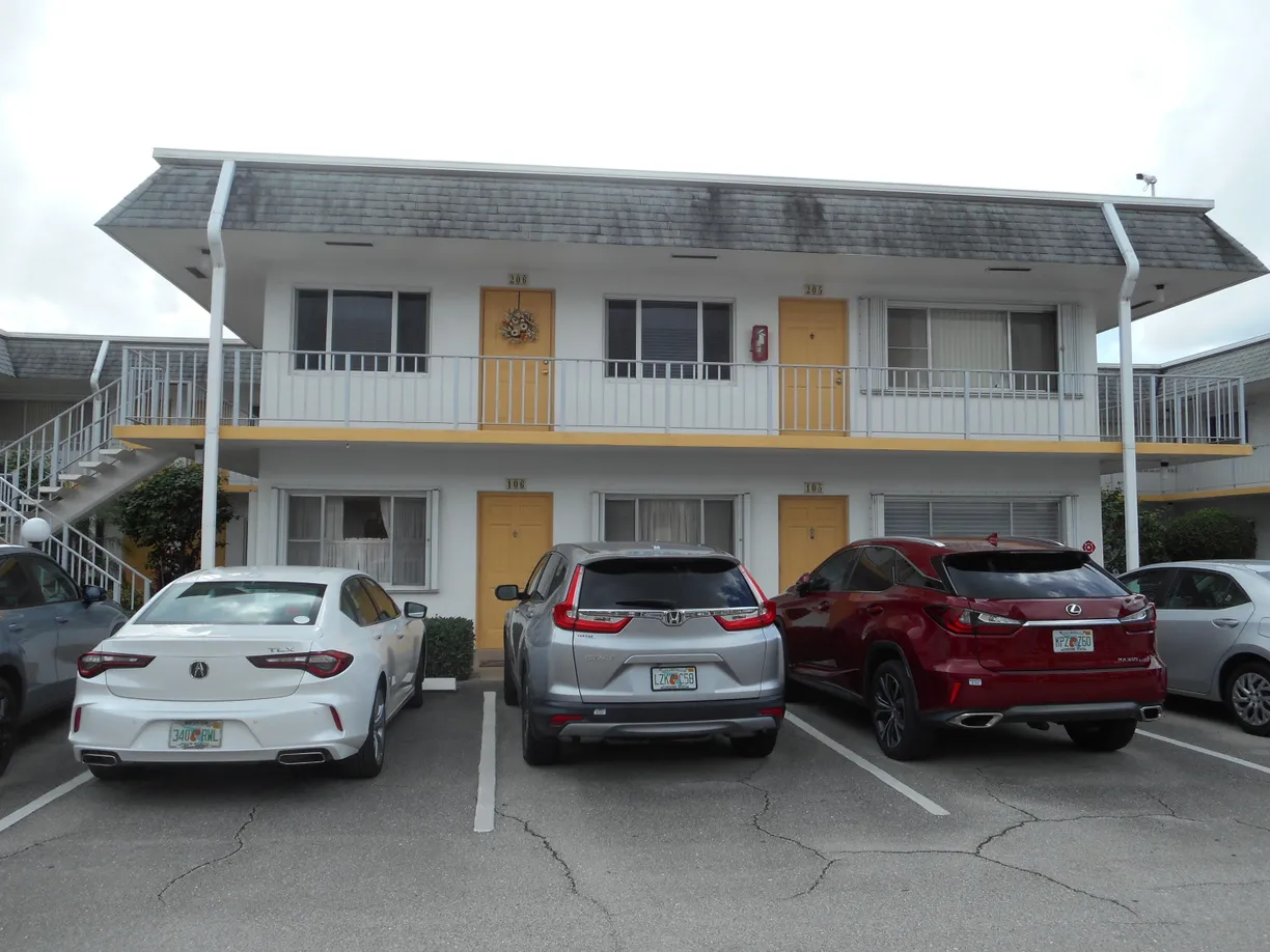 South Florida Real Estate | View 3322 Cynthia Lane, 106 | Listing