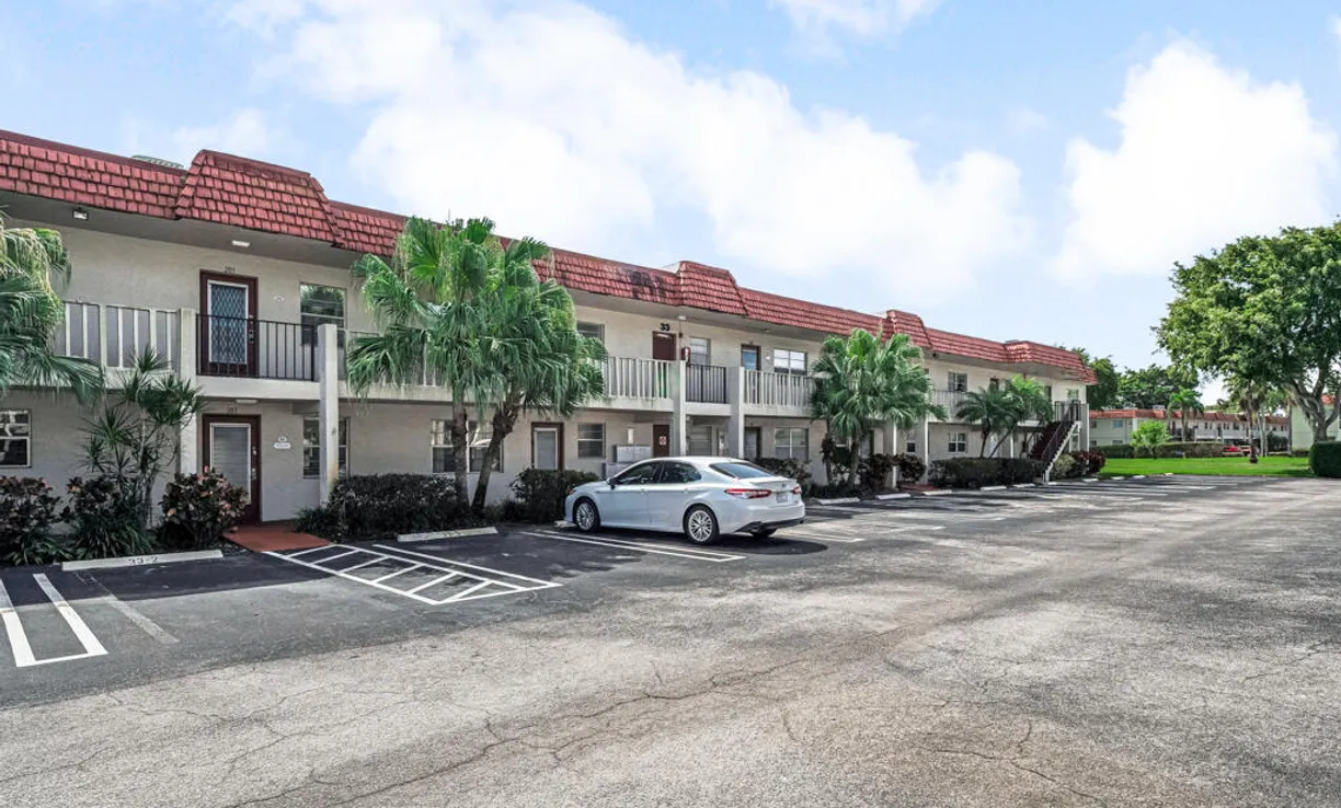 South Florida Real Estate | View 33 Abbey Lane, 103 | Listing