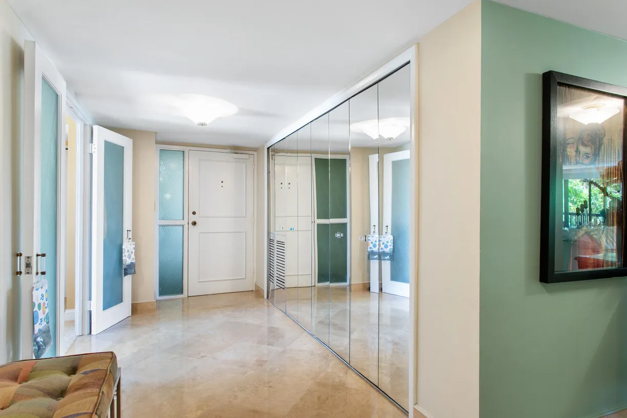 South Florida Real Estate | View 2480 Presidential Way, 204 | Listing