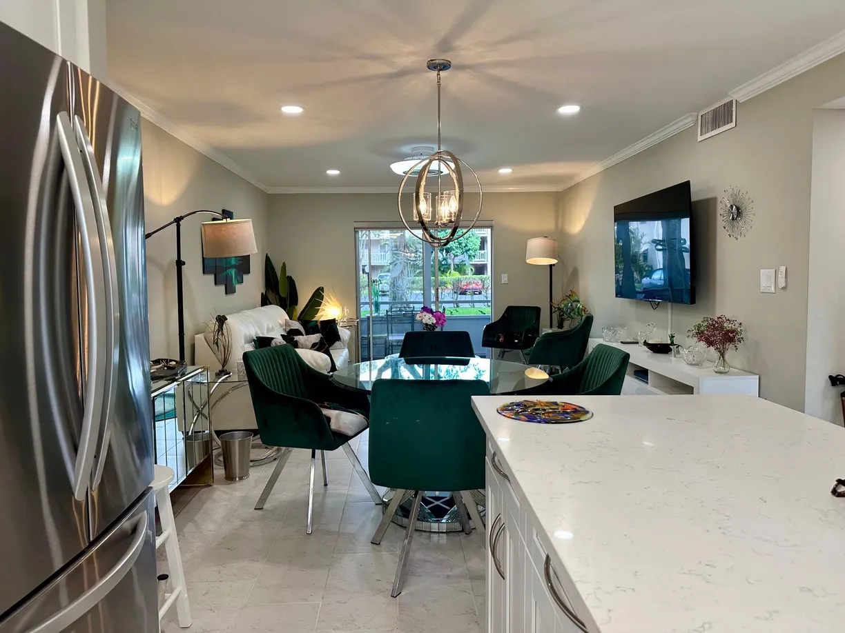 South Florida Real Estate | View 2721 Garden Drive, 105 | Listing
