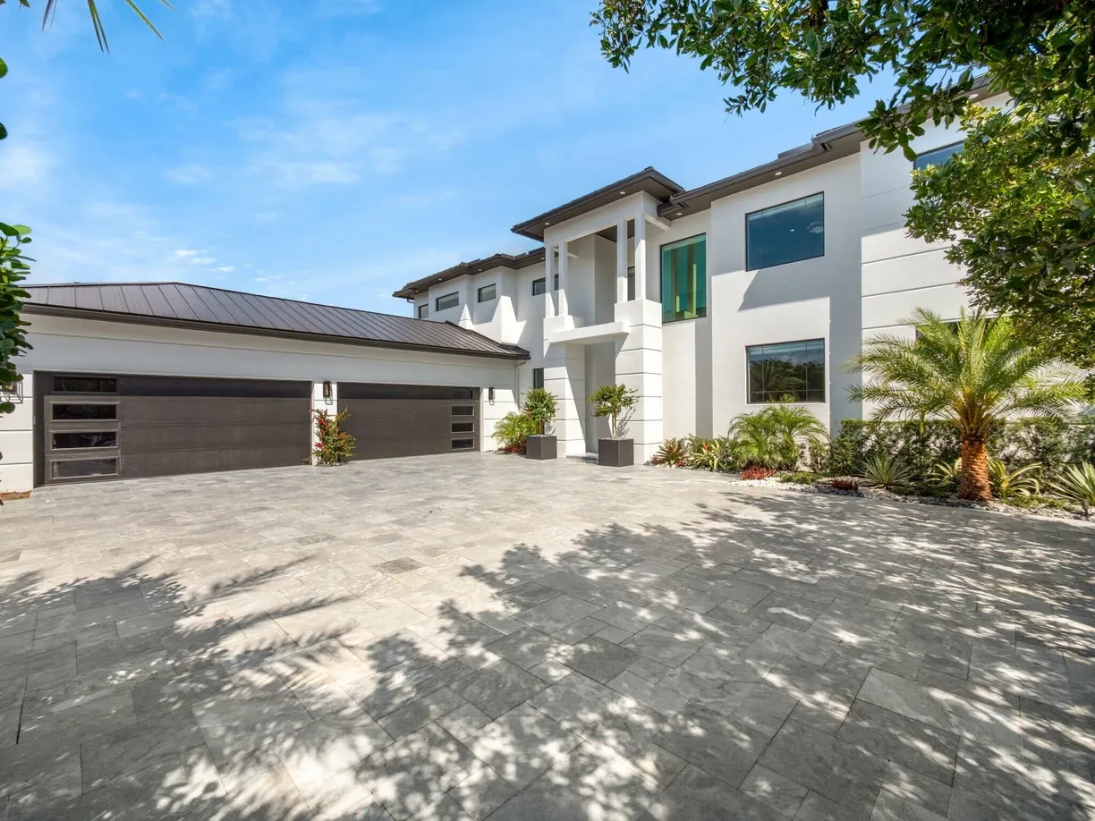 South Florida Real Estate | View 9 Bamboo Lane | 7 Beds, 6 Baths