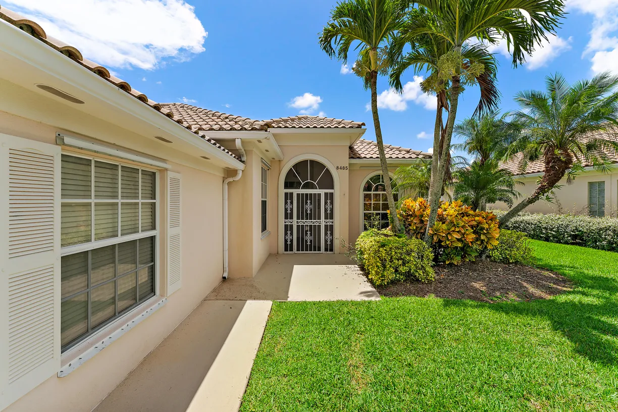 South Florida Real Estate | View 8485 SE Palm Hammock Lane | Listing