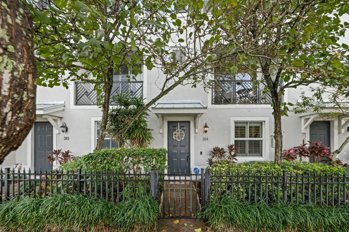 South Florida Real Estate | View 314 NW 1st Street | Listing