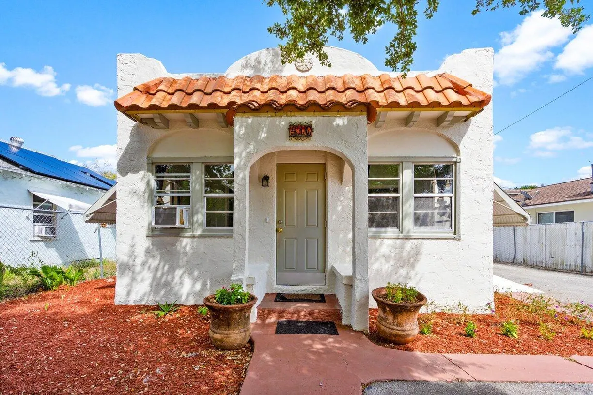 South Florida Real Estate | View 410 S Ocean Breeze | Listing