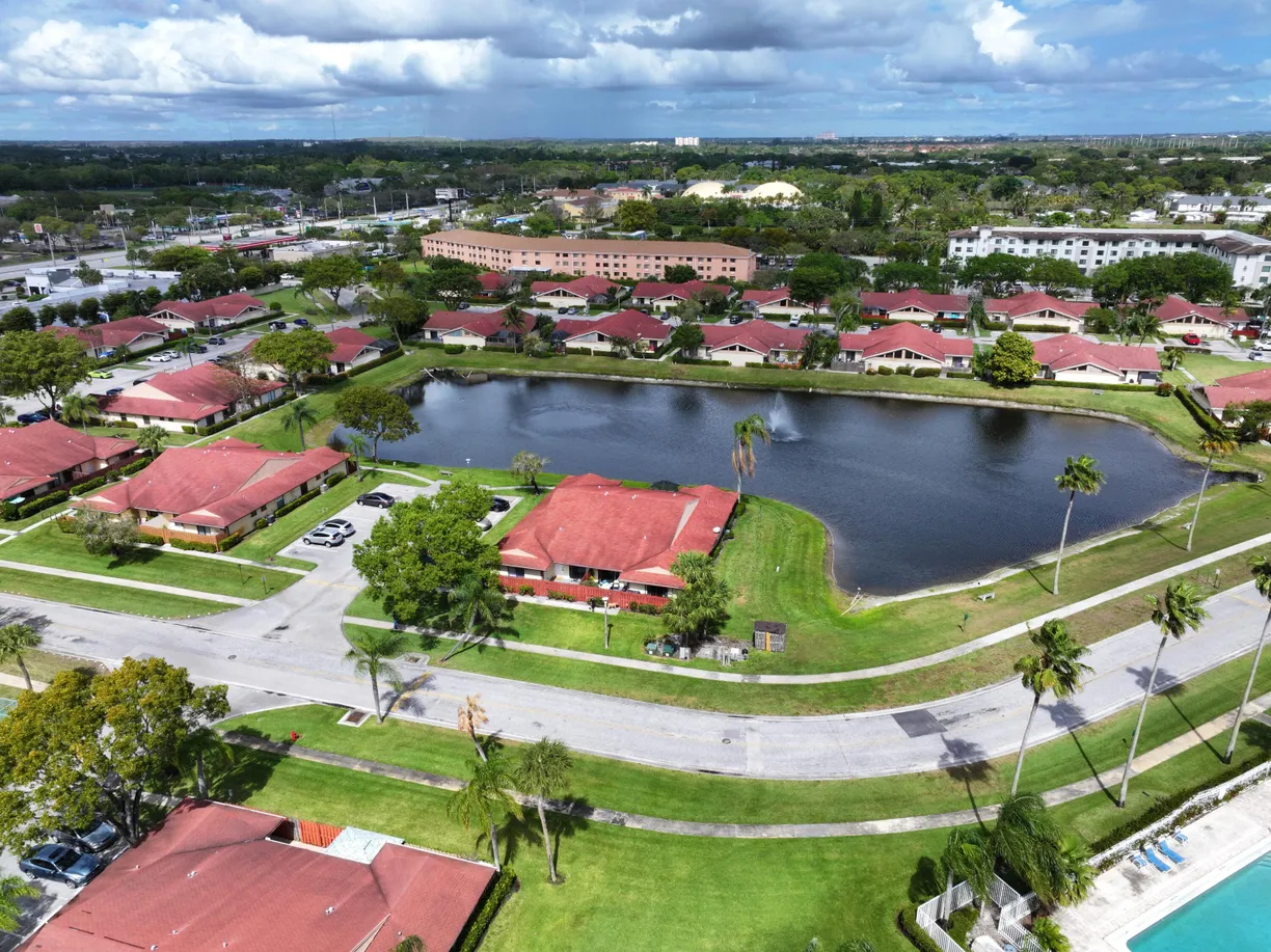 South Florida Real Estate | View 4423 Woodstock Drive, C | 2 Beds, 2 Baths