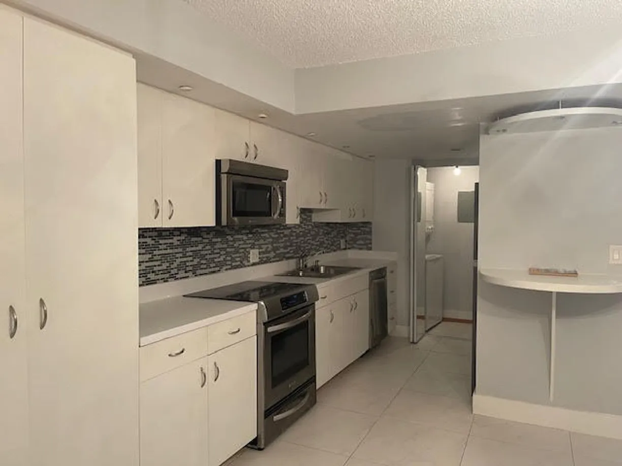 South Florida Real Estate | View 793 SE 1st Way | 2 Beds, 2 Baths
