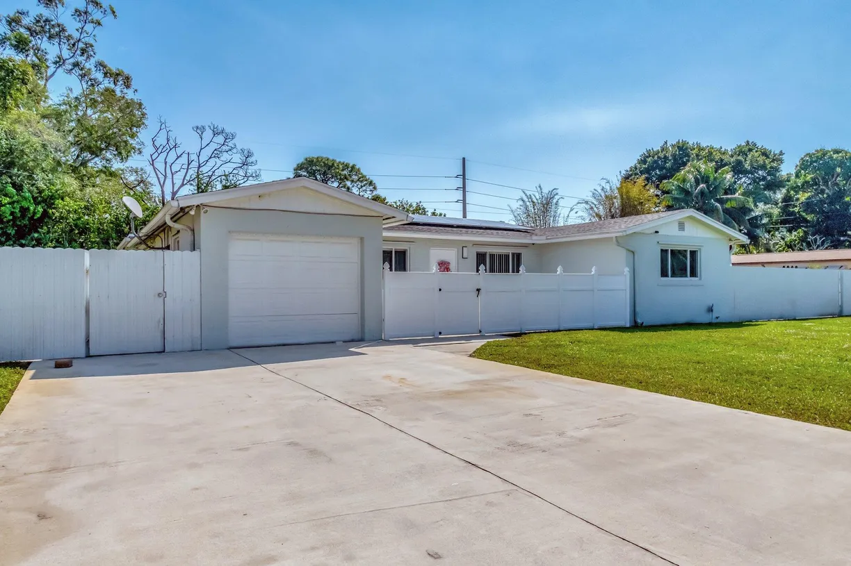 South Florida Real Estate | View 628 Madeline Drive | Listing