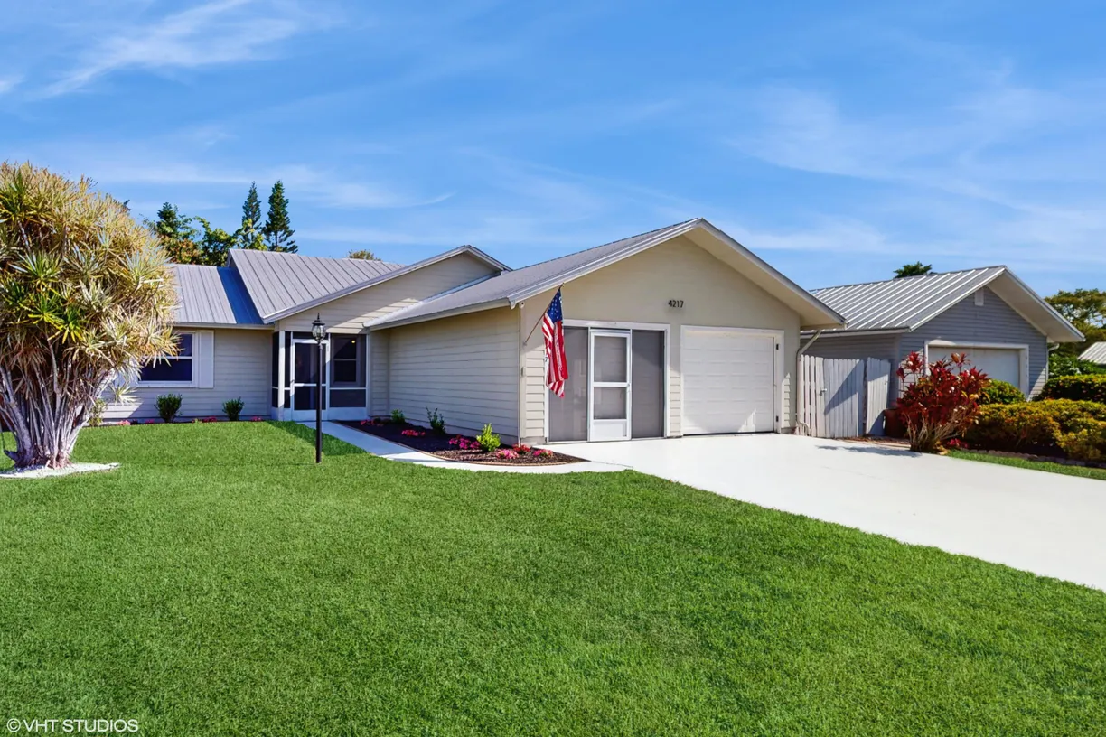 South Florida Real Estate | View 4217 SE Jacaranda Street | Listing