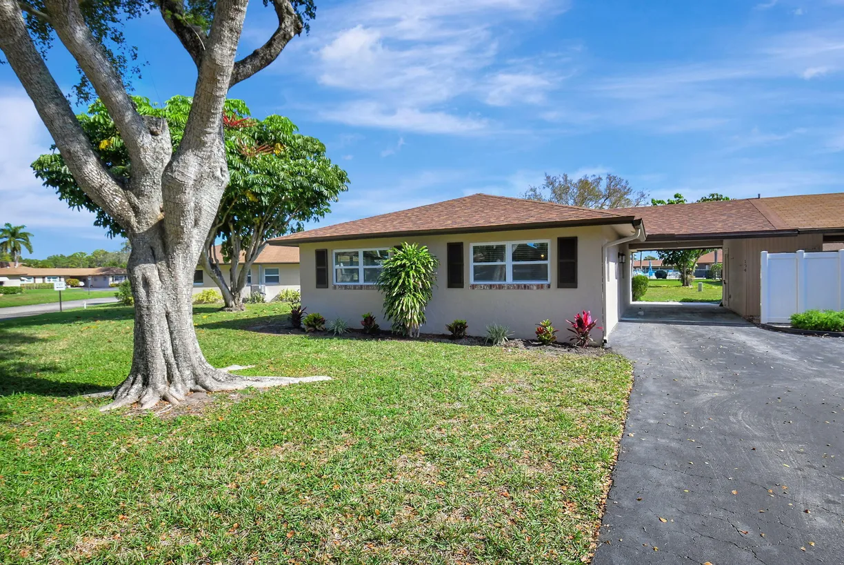 South Florida Real Estate | View 154 Mockingbird Lane | 2 Beds, 2 Baths