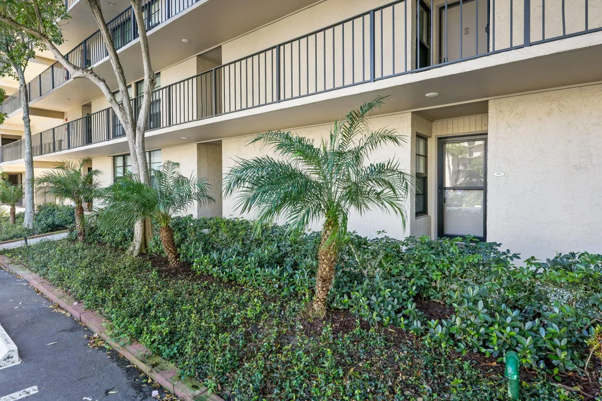 South Florida Real Estate | View 8 Royal Palm Way, 103 | Listing