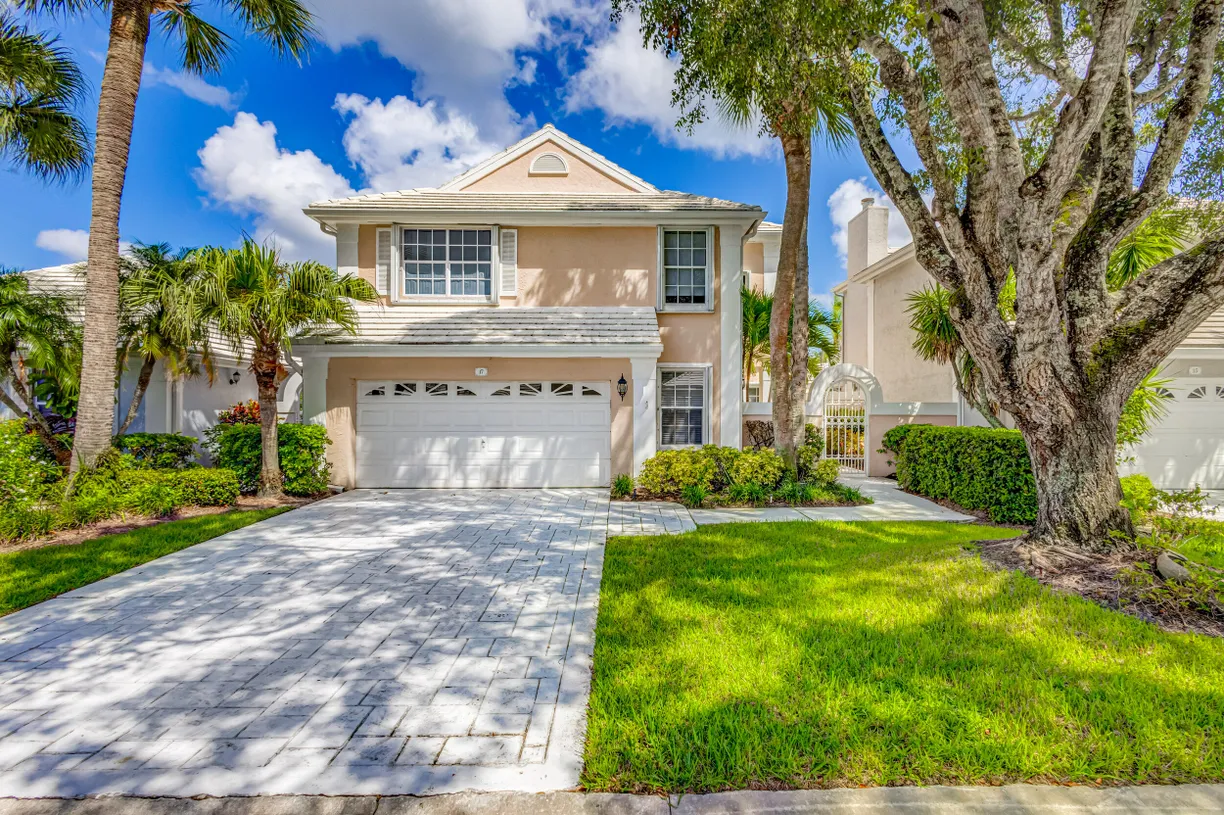 South Florida Real Estate | View 17 Selby Lane | Listing