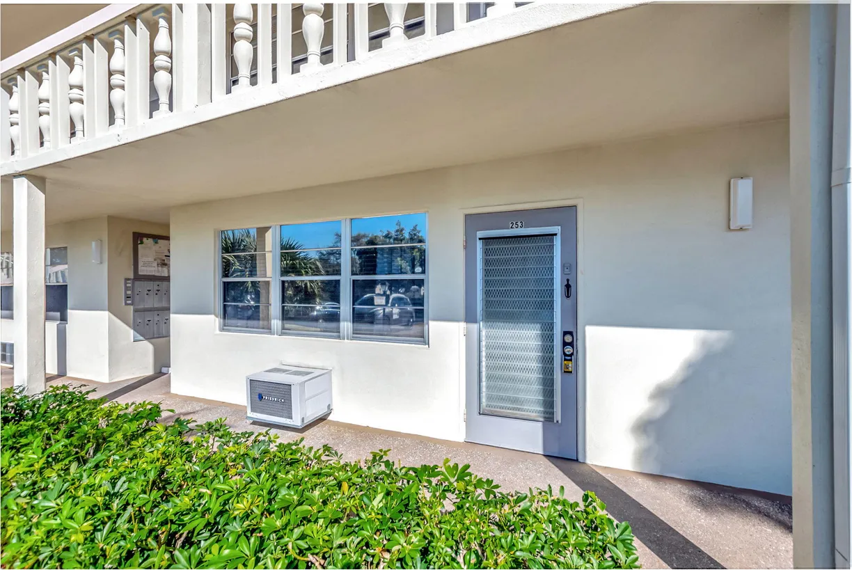 South Florida Real Estate | View 253 Newport P | 1 Bed, 1 Bath