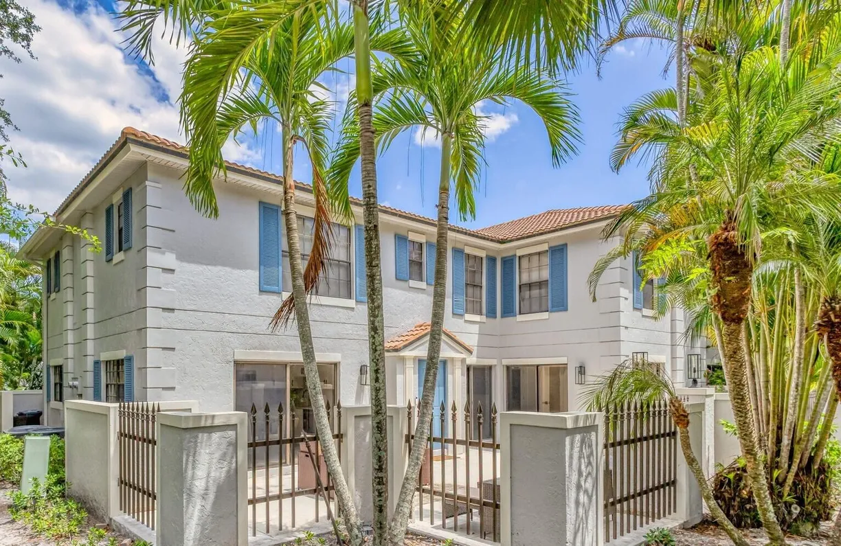 South Florida Real Estate | View 355 Prestwick Circle, 4 | Listing