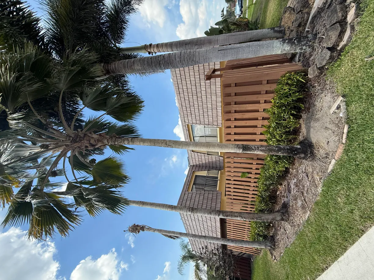 South Florida Real Estate | View 804 Springdale Circle | 3 Beds, 2 Baths