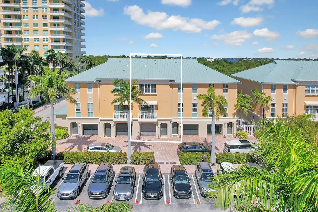 South Florida Real Estate | View 643 Casa Loma Boulevard | Listing