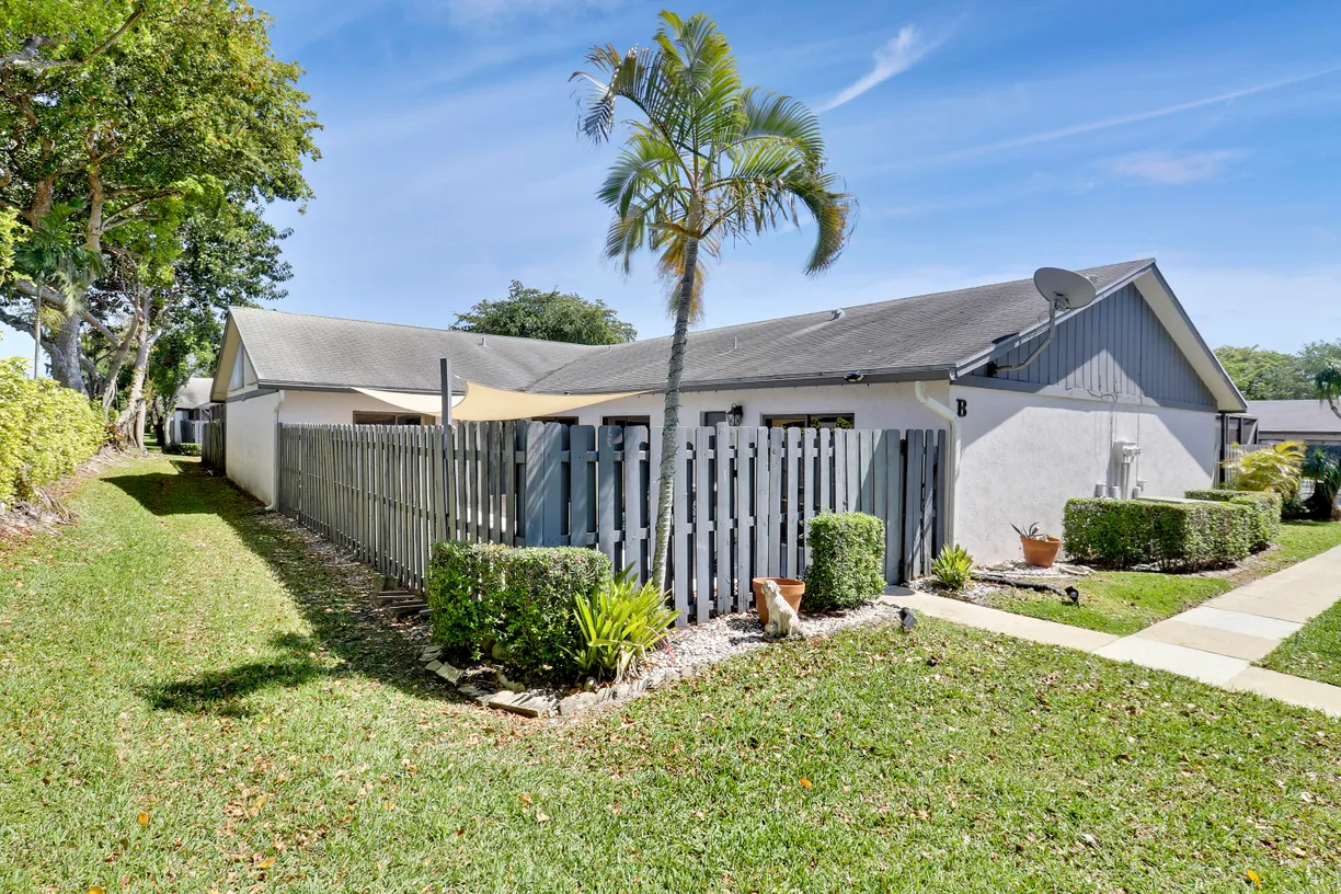 South Florida Real Estate | View 1104 Summit Trail Circle, B | Listing