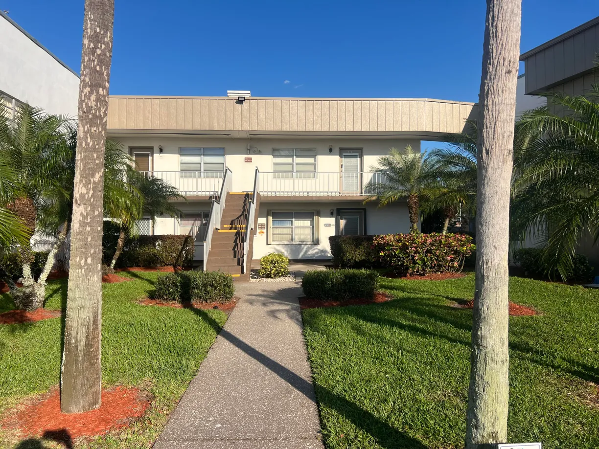 South Florida Real Estate | View 416 Piedmont I | 1 Bed, 1 Bath