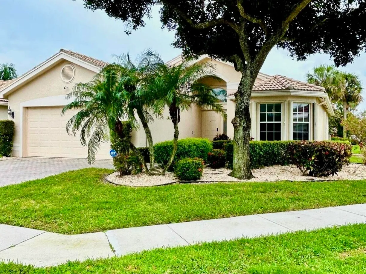 South Florida Real Estate | View 7106 Avila Terrace Way | 3 Beds, 2 Baths