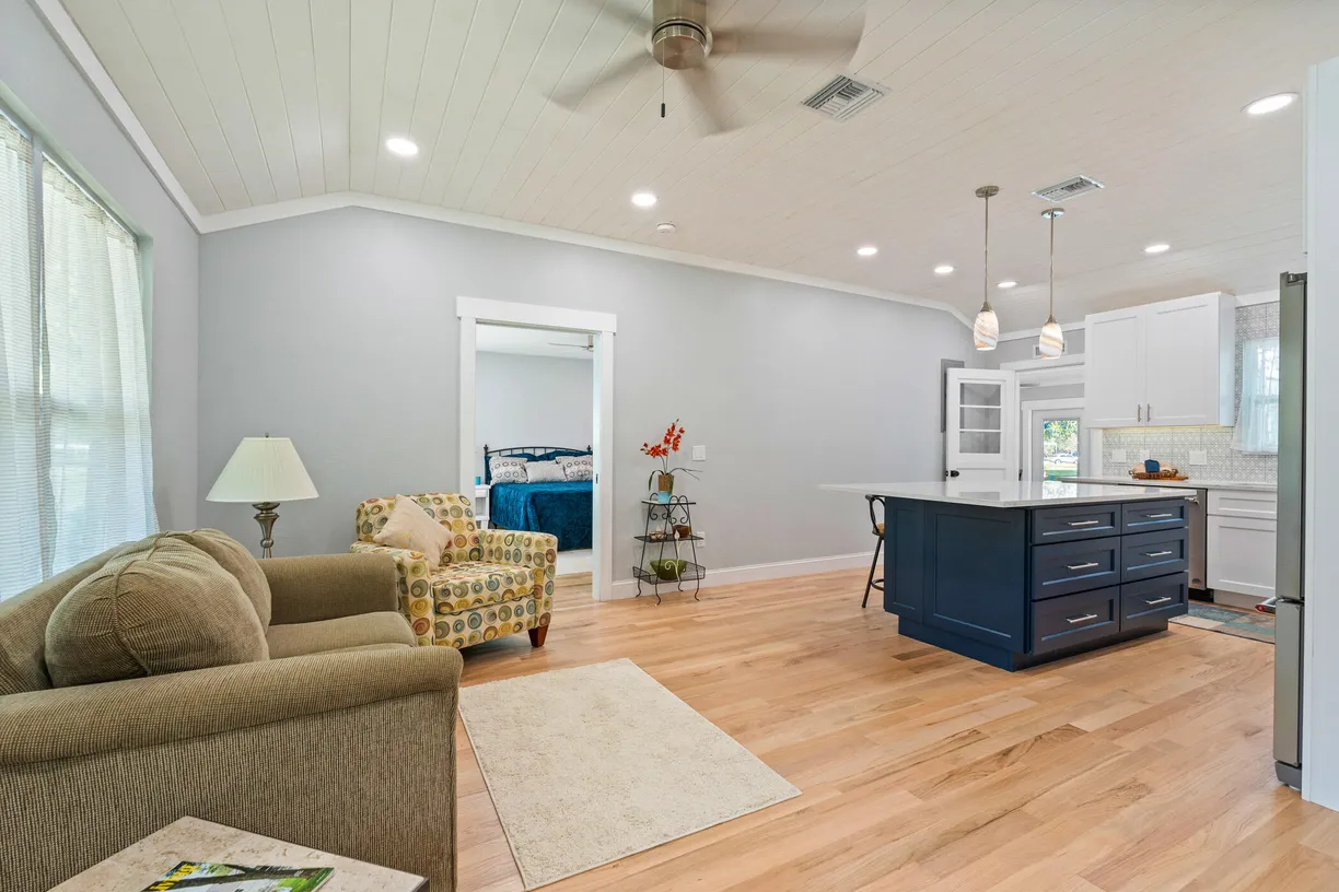 South Florida Real Estate | View 2434 20th Avenue | Listing