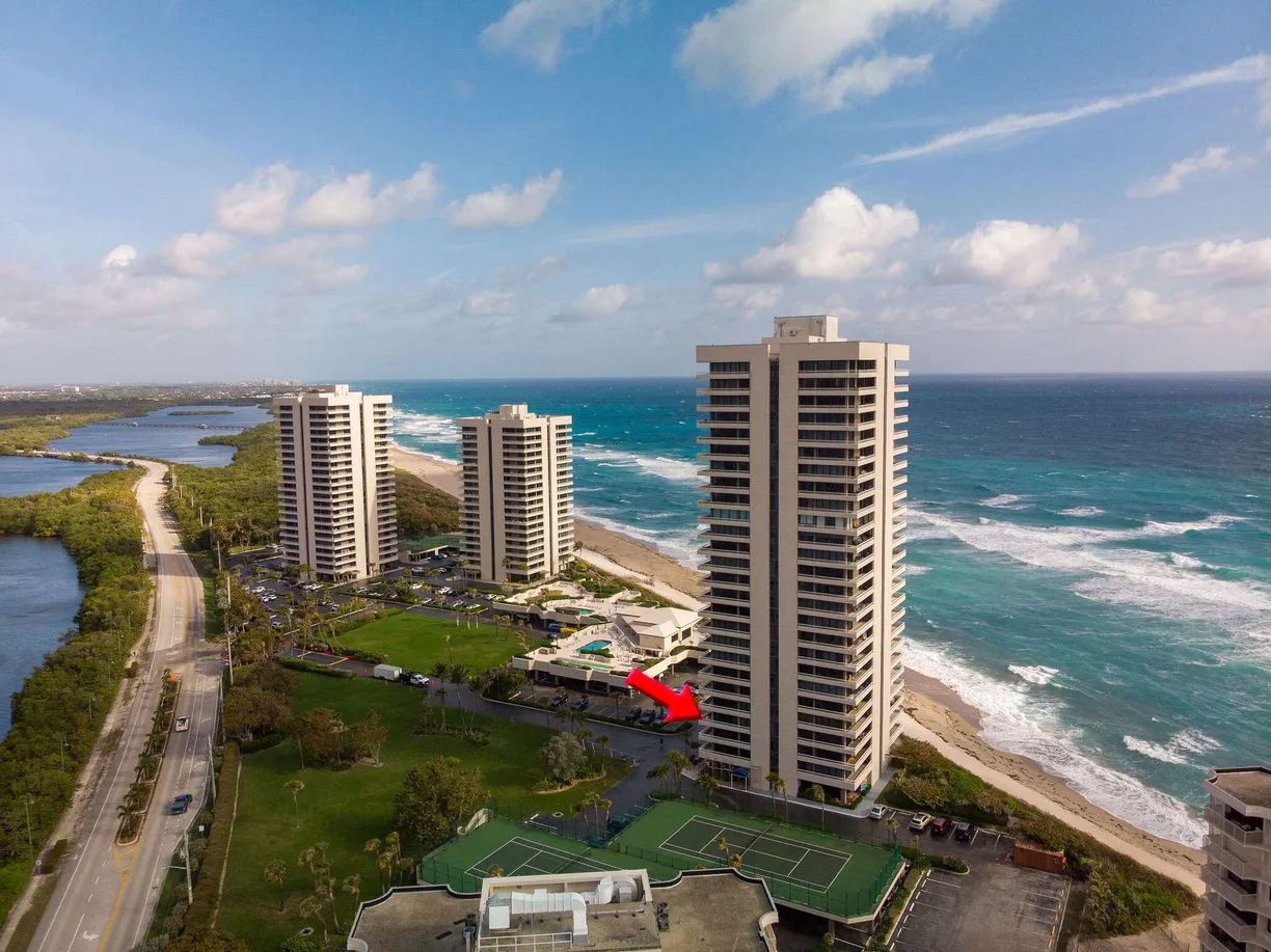 South Florida Real Estate | View 5510 N Ocean Drive, 3d | Listing