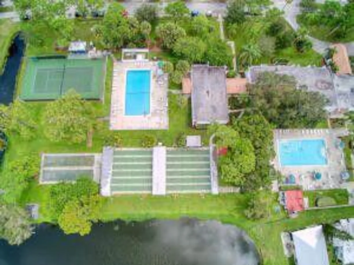 South Florida Real Estate | View 8 SE Casa Rio Road | Listing