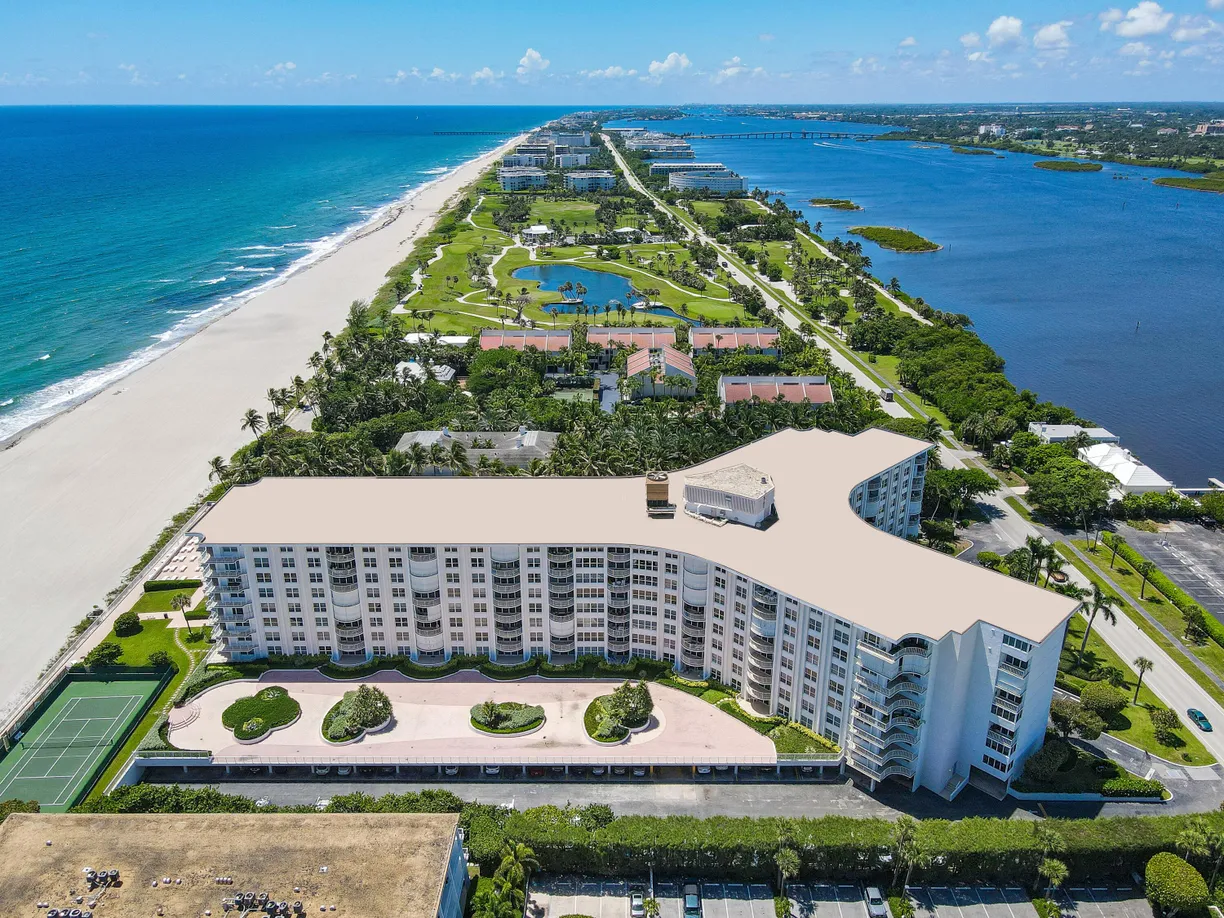 South Florida Real Estate | View 2295 S Ocean Boulevard, 404 | 2 Beds, 2 Baths