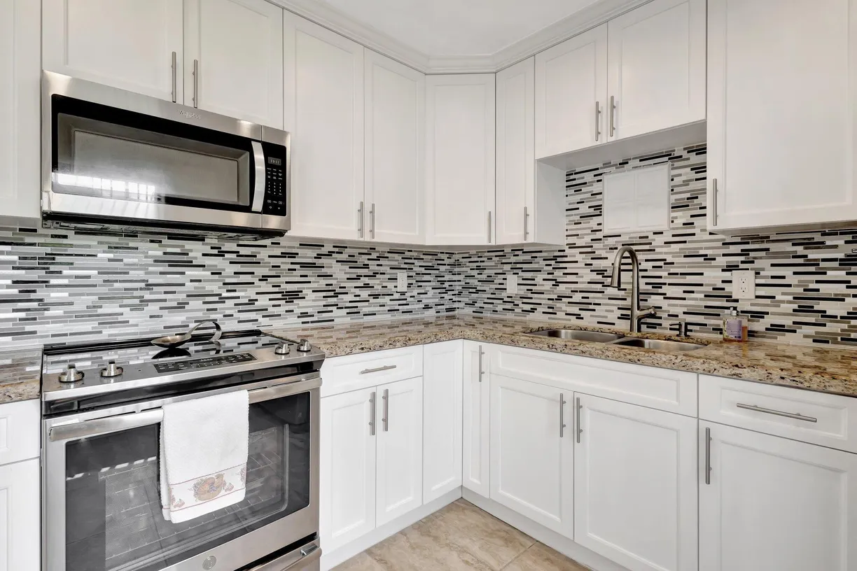 South Florida Real Estate | View 1502 Palmland Drive, 1-F | Listing