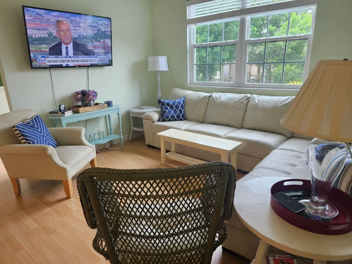 South Florida Real Estate | View 114 Lighthouse Circle, J | Listing