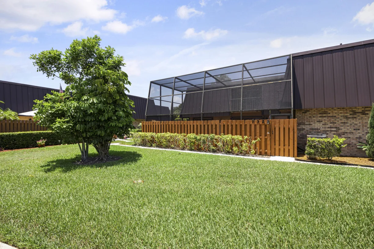South Florida Real Estate | View 6524 SE Windsong Lane, 732 | 3 Beds, 2 Baths