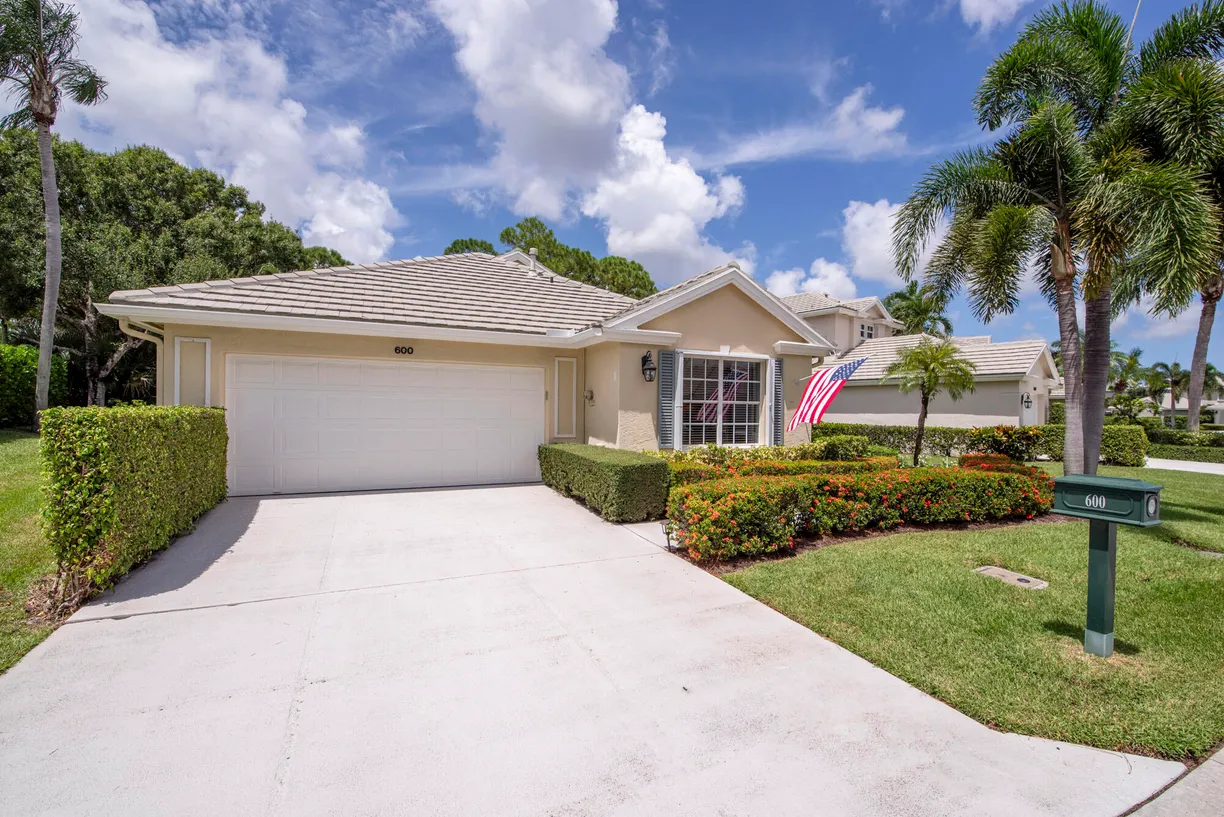 South Florida Real Estate | View 600 Masters Way | Listing