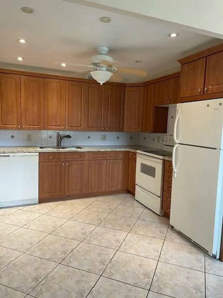 South Florida Real Estate | View 352 Richmond F, 352 | 2 Beds, 2 Baths