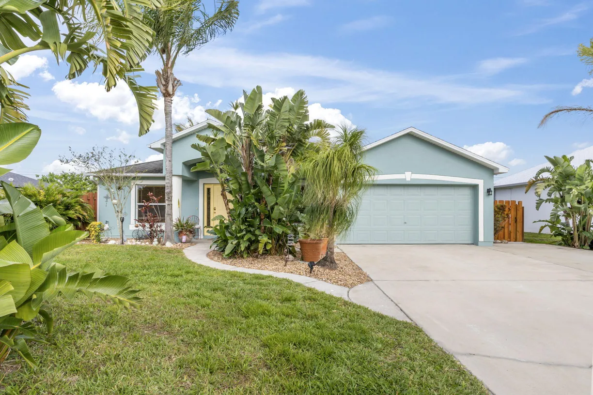 South Florida Real Estate | View 7826 104th Avenue | Listing