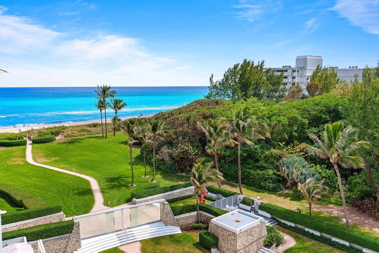 South Florida Real Estate | View 2774 S Ocean Boulevard, 609 | 2 Beds, 2 Baths