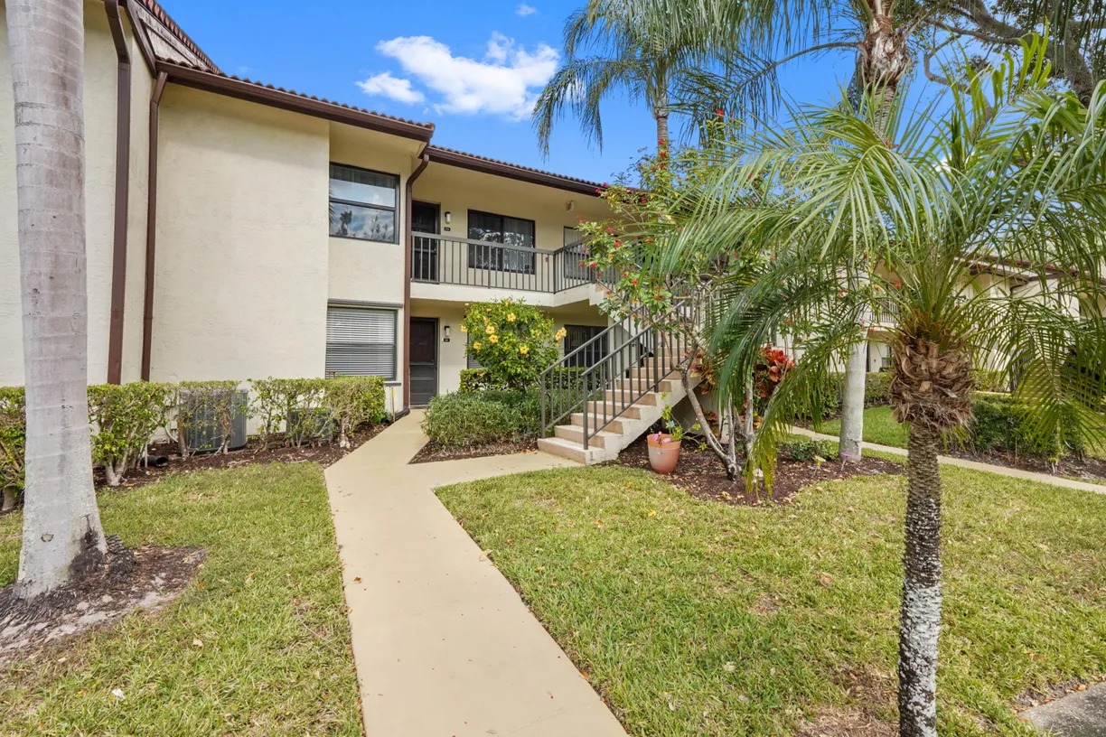 South Florida Real Estate | View 4745 E Lucerne Lakes Boulevard, 103 | 2 Beds, 2 Baths