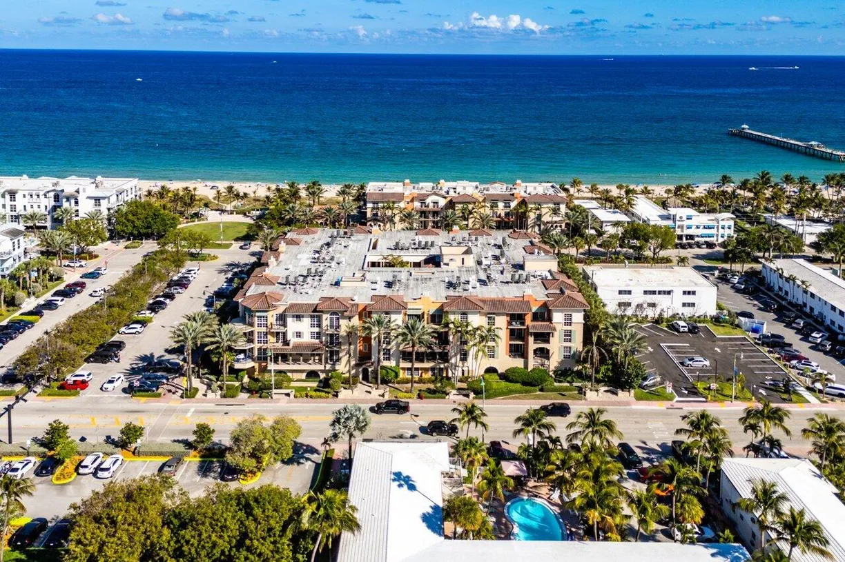South Florida Real Estate | View 4445 El Mar Drive, 2306 | 2 Beds, 2 Baths
