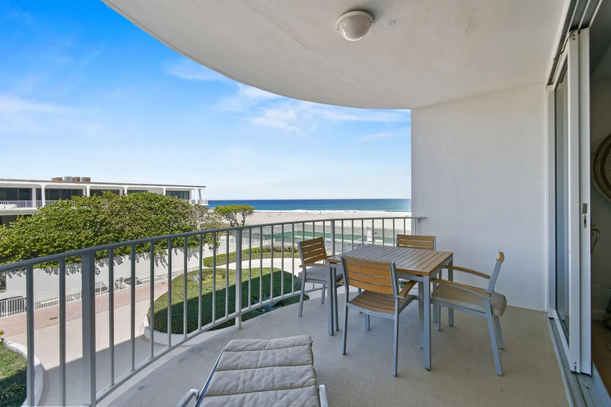South Florida Real Estate | View 2295 S Ocean Boulevard, 424 | 2 Beds, 2 Baths