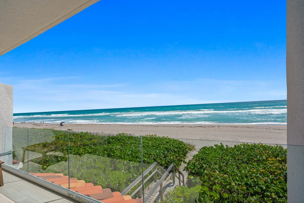 South Florida Real Estate | View 1006 Ocean Drive | 3 Beds, 2 Baths