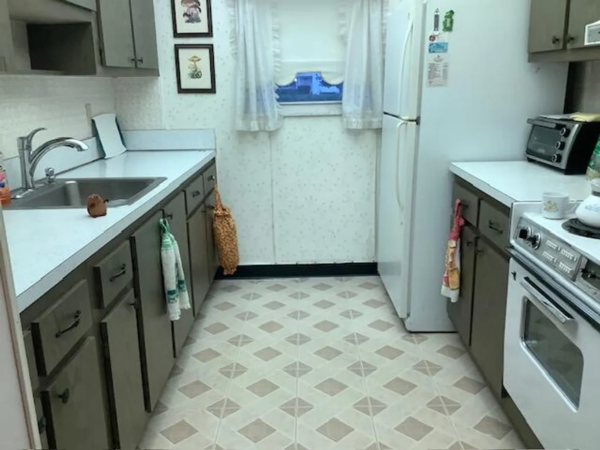 South Florida Real Estate | View 500 SW Golfview Terrace, 129 | Listing