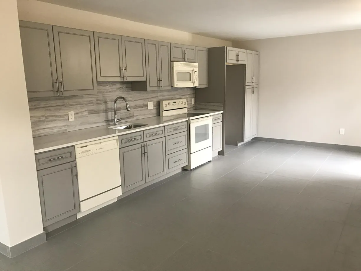 South Florida Real Estate | View 142 SW 8th Avenue, Apt D | Listing