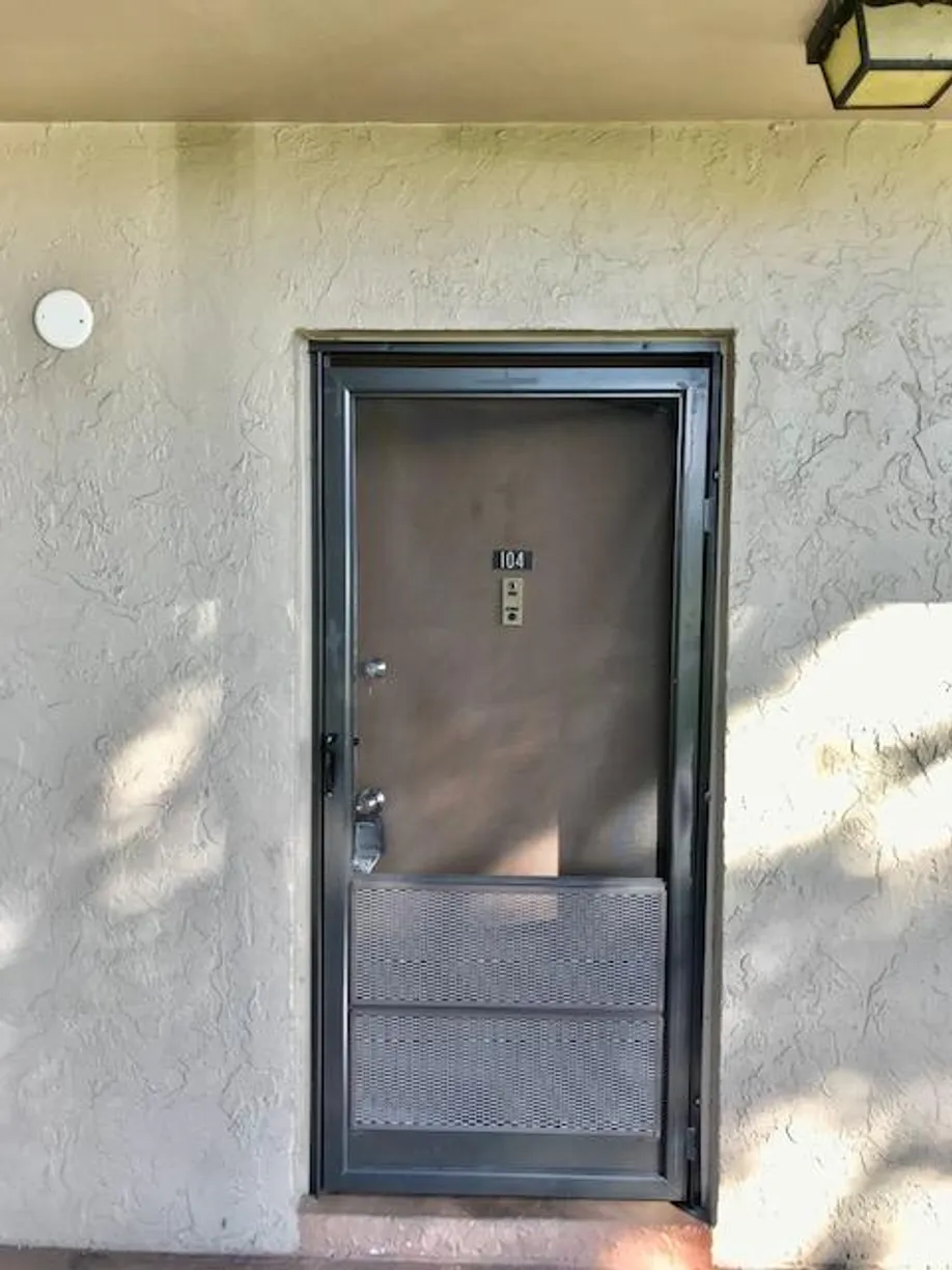 South Florida Real Estate | View 6034 Forest Hill Boulevard, 104 | 2 Beds, 1 Bath