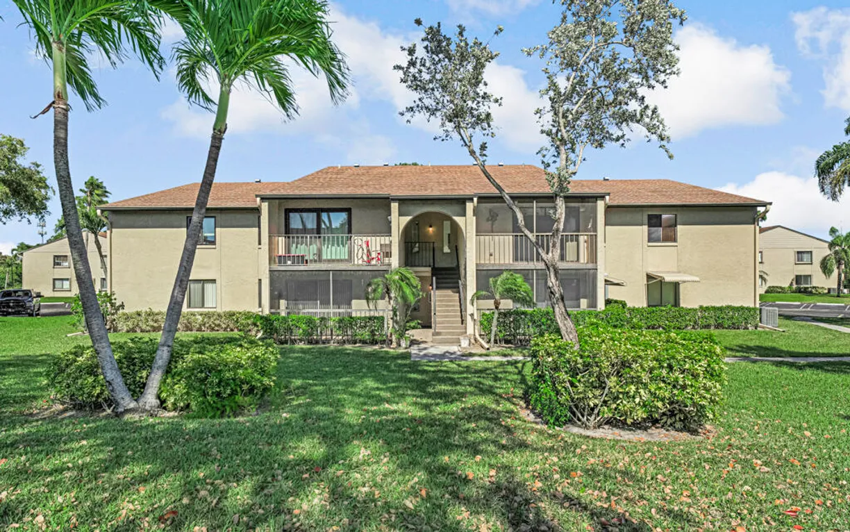South Florida Real Estate | View 528 Shady Pine Way, B2 | 2 Beds, 2 Baths