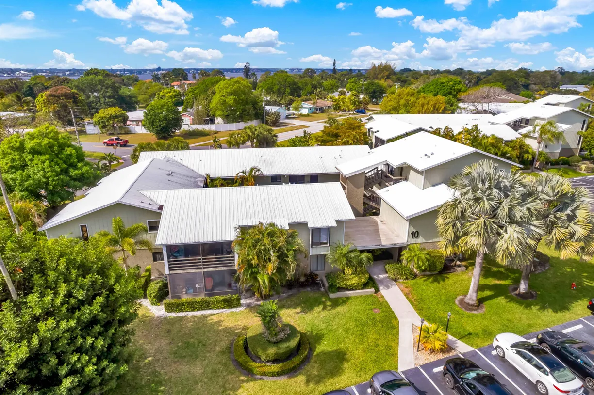 South Florida Real Estate | View 800 NW Fork Road, 10-11 | Listing
