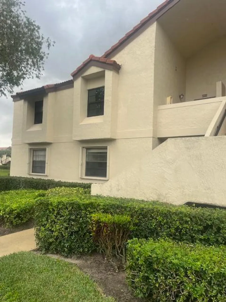 South Florida Real Estate | View 6071 Parkwalk Drive | 3 Beds, 2 Baths