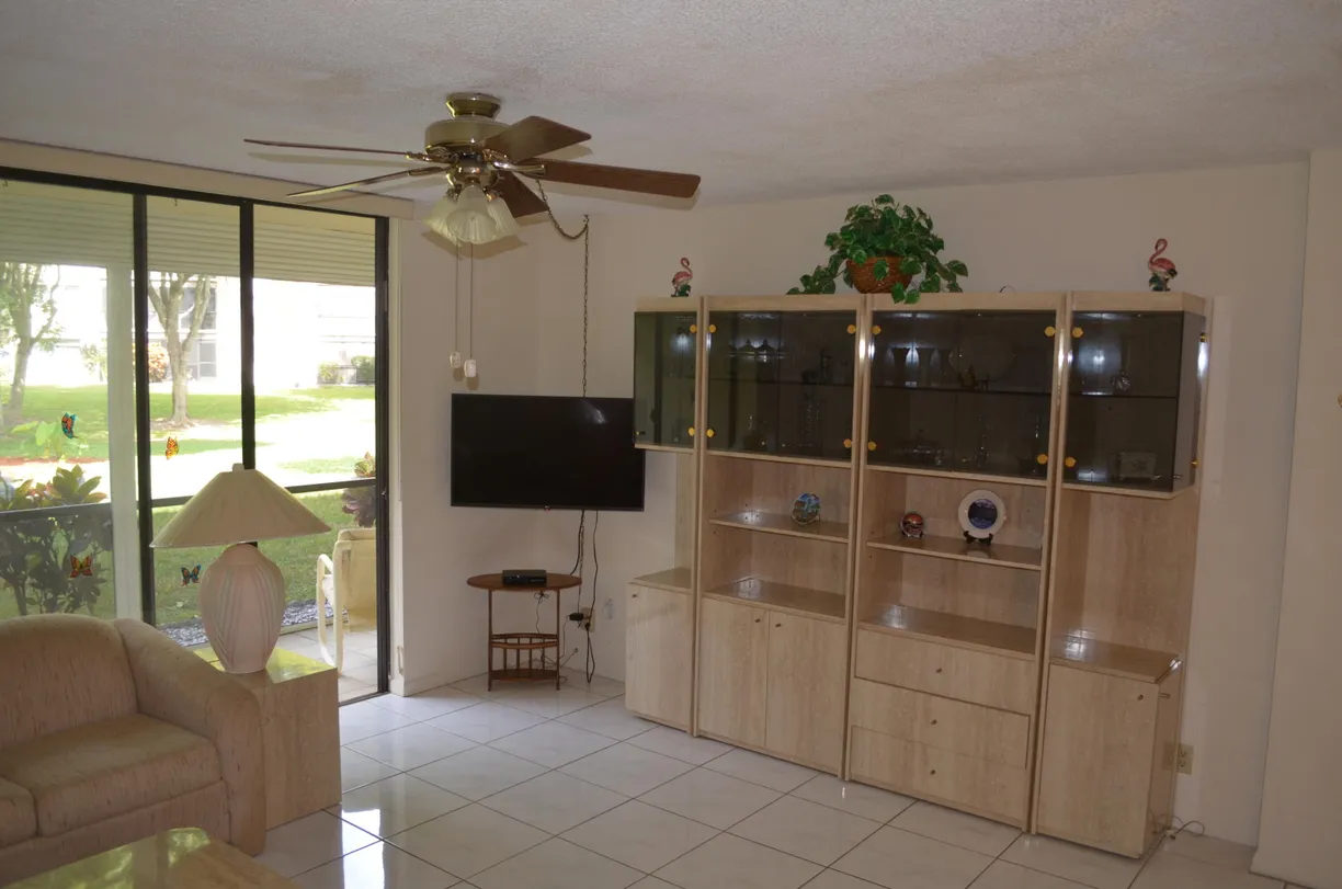 South Florida Real Estate | View 5250 Las Verdes Circle, 105 | Listing