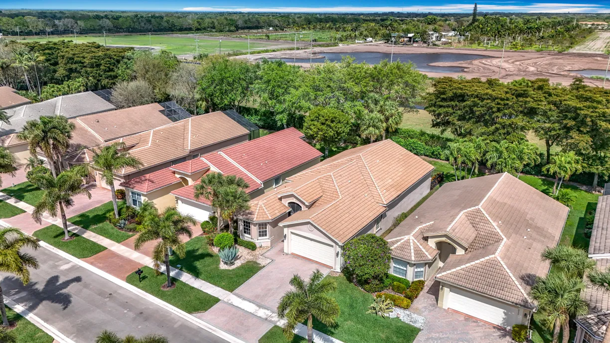 South Florida Real Estate | View 7007 Imperial Beach Circle | 3 Beds, 2 Baths