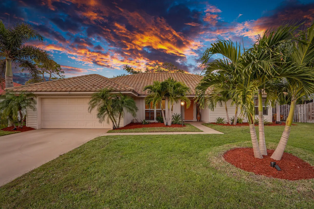 South Florida Real Estate | View 2545 Bordeaux Court | 3 Beds, 2 Baths